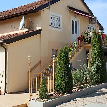 Amore House With Apartment อูมัค ภายนอก รูปภาพ