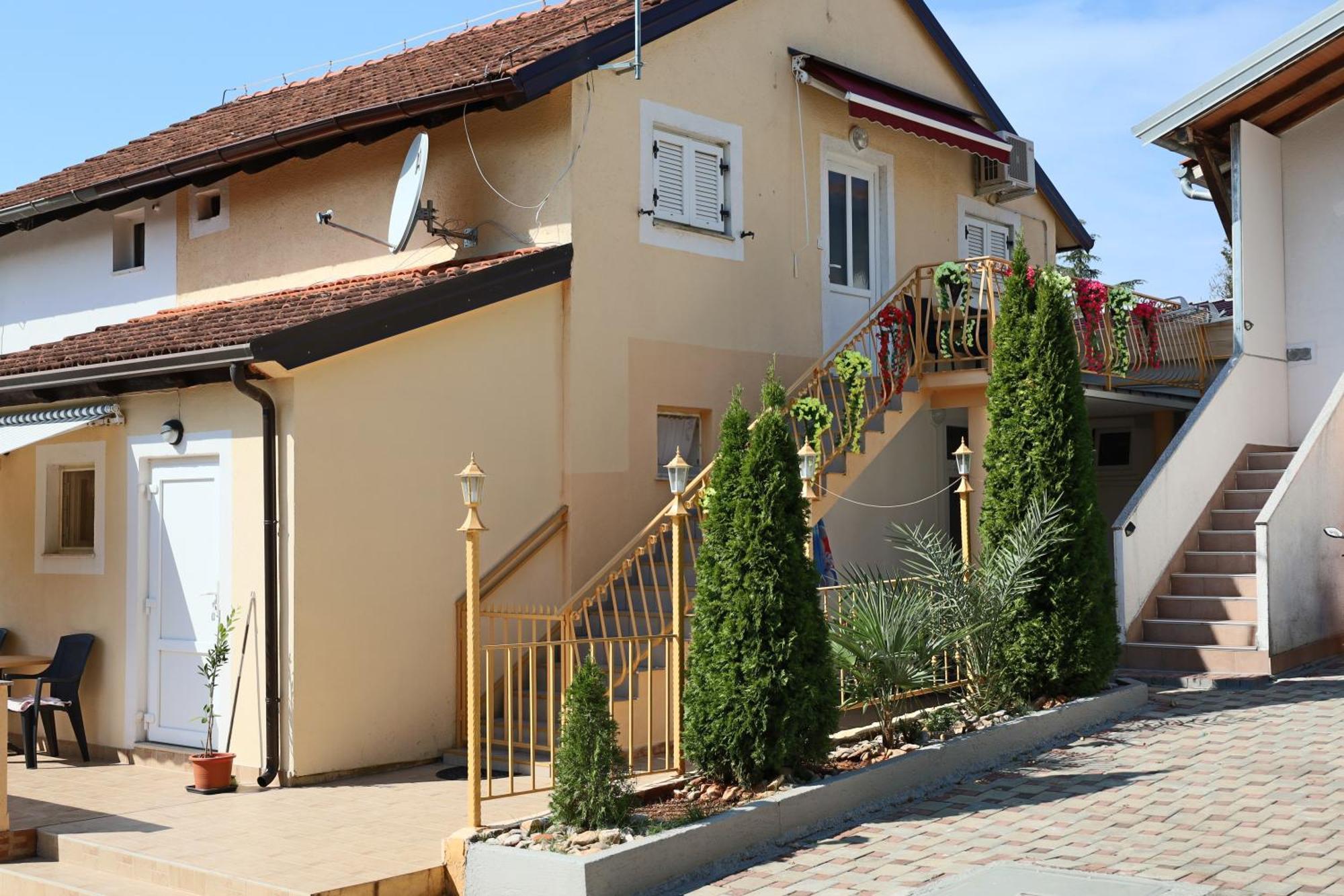 Amore House With Apartment อูมัค ภายนอก รูปภาพ